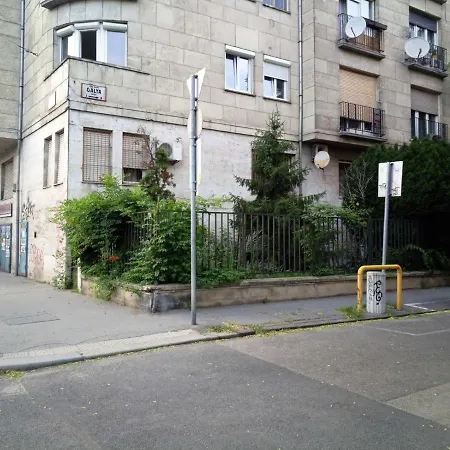 Of Koezraktar * Budapest