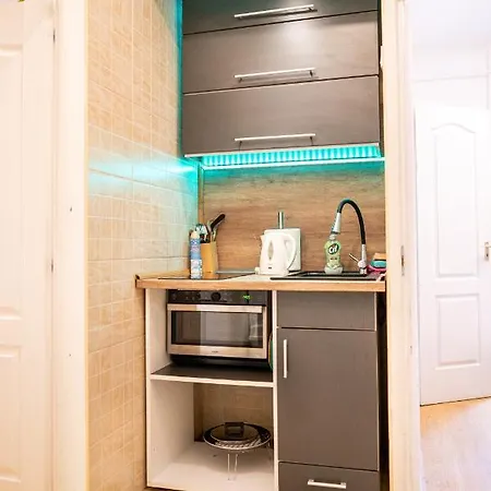 Of Koezraktar Apartment *